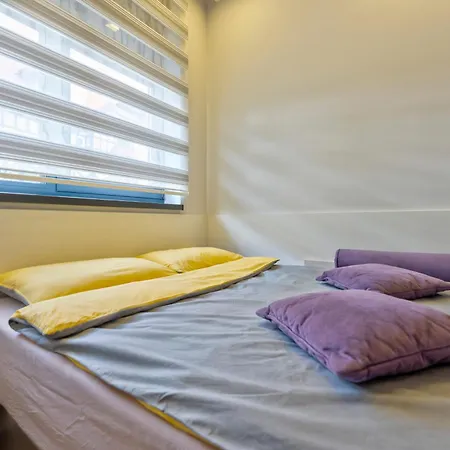 Jazz Titova Lägenhet *